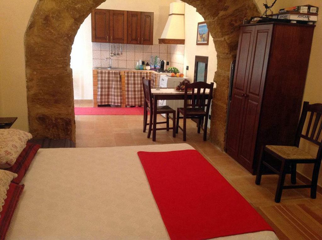 Bed and Breakfast Domus Antiqua Agrigento Exterior foto